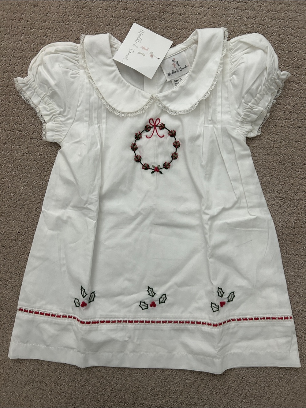 NWT Maddie & Connor white embroidered holly dress